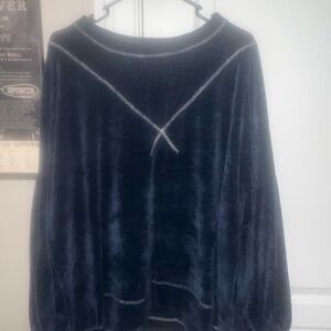 Cozy Navy Velour Pullover Hoodie with Contrast Stitching